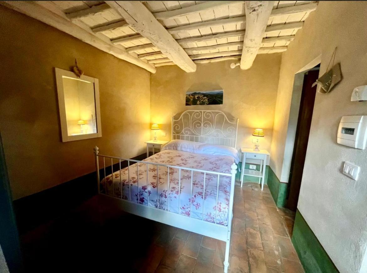 Agriturismo La Cervaiola Piccola Dimora Di Campagna Порано Экстерьер фото